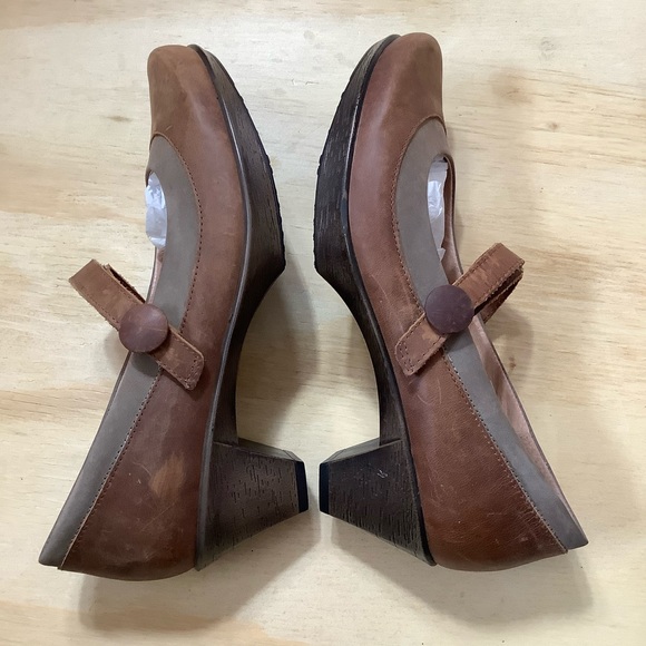 Naot Shoes Womens 40 (9) Mary Jane Brown Suede Leather Hook & Loop Comfort - Picture 6 of 12